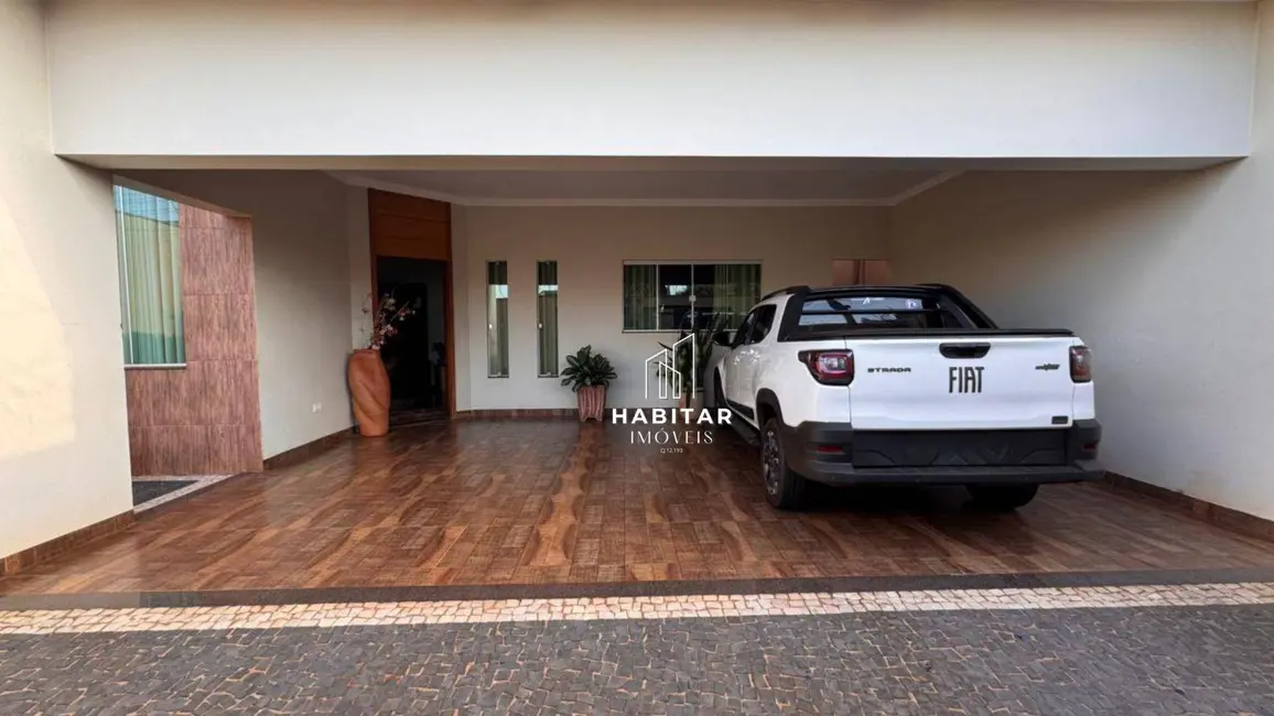 Casa com 4 quartos à venda, 372m2 em Residencial Jardim Primavera, Itumbiara - GO - imagem 2 Foto 2 de Casa com 4 quartos à venda, 372m2 em Residencial Jardim Primavera, Itumbiara - GO