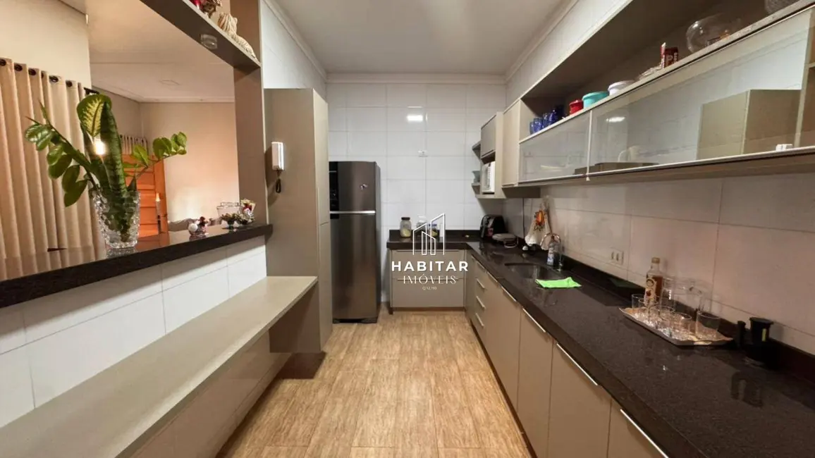 Casa com 4 quartos à venda, 372m2 em Residencial Jardim Primavera, Itumbiara - GO - imagem 5 Foto 5 de Casa com 4 quartos à venda, 372m2 em Residencial Jardim Primavera, Itumbiara - GO