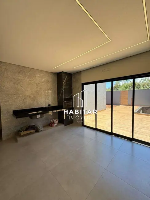 Foto 8 de Casa com 3 quartos à venda, 360m2 em Itumbiara - GO