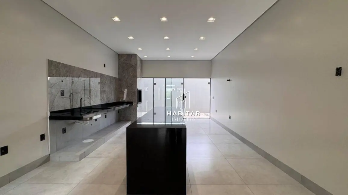 Foto 4 de Casa com 3 quartos à venda, 250m2 em Itumbiara - GO