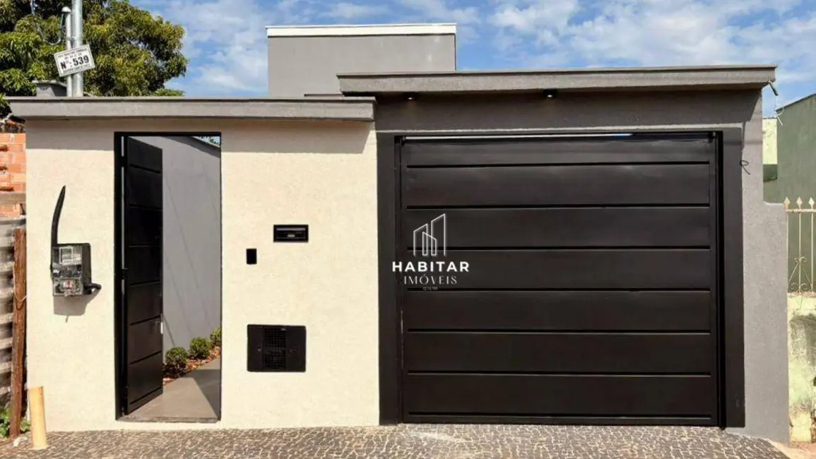 Casa com 3 quartos à venda, 180m2 em Itumbiara - GO - imagem 2 Foto 2 de Casa com 3 quartos à venda, 180m2 em Itumbiara - GO