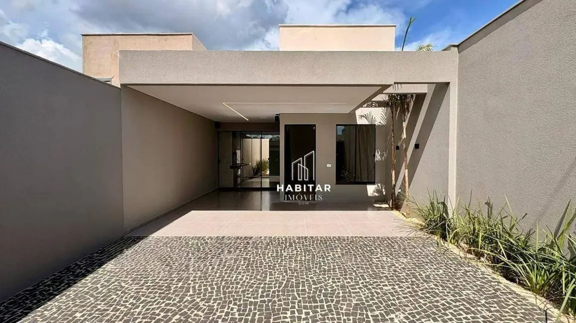 Casa com 3 quartos à venda, 180m2 em Itumbiara - GO - imagem 1 Foto 1 de Casa com 3 quartos à venda, 180m2 em Itumbiara - GO