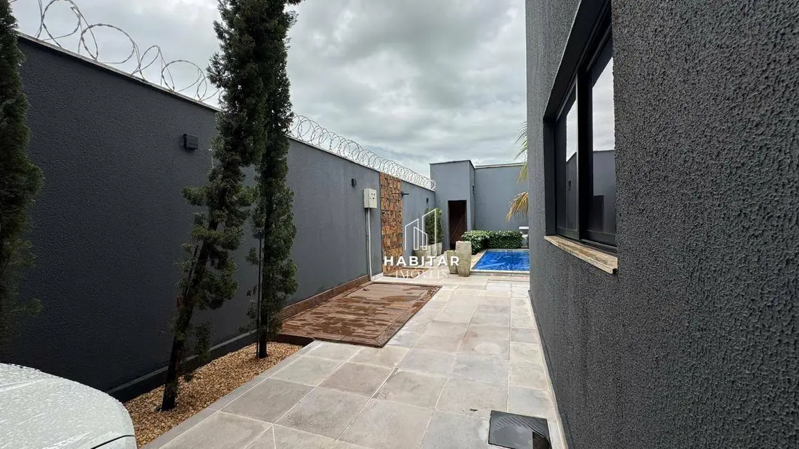 Foto 2 de Casa com 3 quartos à venda, 500m2 em Itumbiara - GO