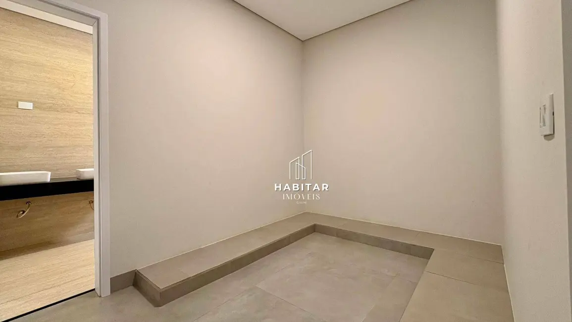 Casa com 3 quartos à venda, 250m2 em Residencial Beira Rio II, Itumbiara - GO - imagem 9 Foto 9 de Casa com 3 quartos à venda, 250m2 em Residencial Beira Rio II, Itumbiara - GO