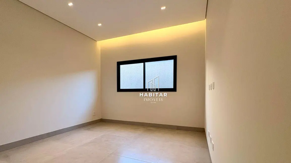 Casa com 3 quartos à venda, 250m2 em Residencial Beira Rio II, Itumbiara - GO - imagem 8 Foto 8 de Casa com 3 quartos à venda, 250m2 em Residencial Beira Rio II, Itumbiara - GO