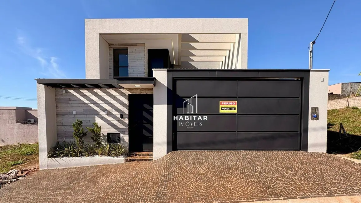 Casa com 3 quartos à venda, 250m2 em Residencial Beira Rio II, Itumbiara - GO - imagem 2 Foto 2 de Casa com 3 quartos à venda, 250m2 em Residencial Beira Rio II, Itumbiara - GO
