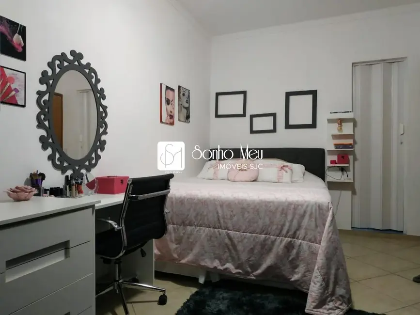 Casa com 7 quartos à venda, 198m2 em Sao Jose Dos Campos - SP - imagem 4 Foto 4 de Casa com 7 quartos à venda, 198m2 em Sao Jose Dos Campos - SP