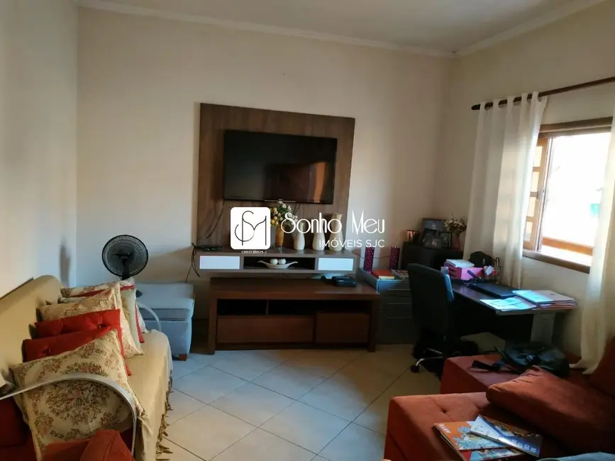 Casa com 7 quartos à venda, 198m2 em Sao Jose Dos Campos - SP - imagem 1 Foto 1 de Casa com 7 quartos à venda, 198m2 em Sao Jose Dos Campos - SP