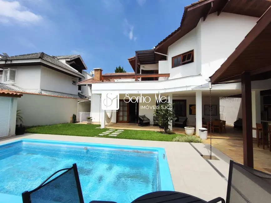 Casa com 4 quartos à venda e para alugar, 512m2 em Sao Jose Dos Campos - SP - imagem 4 Foto 4 de Casa com 4 quartos à venda e para alugar, 512m2 em Sao Jose Dos Campos - SP