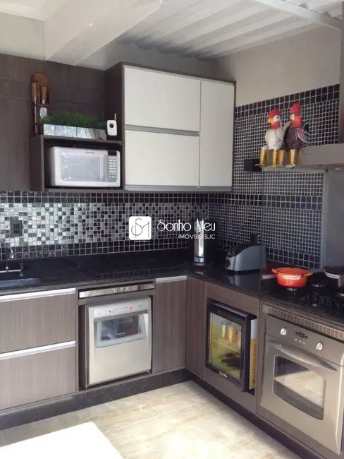 Foto 2 de Casa com 3 quartos à venda, 374m2 em Sao Jose Dos Campos - SP