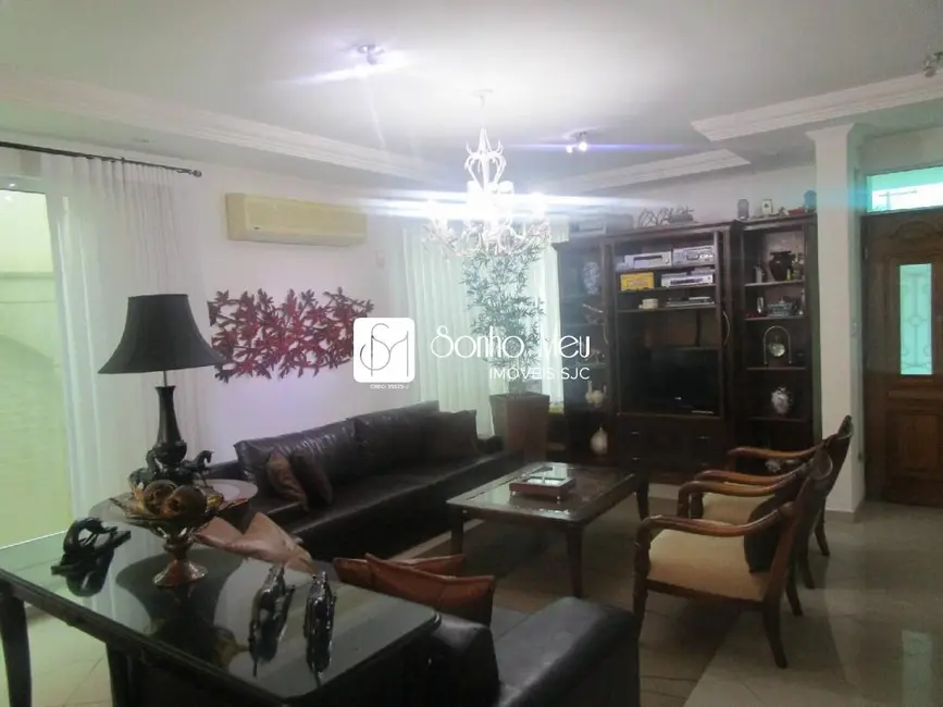 Foto 4 de Casa com 3 quartos à venda, 374m2 em Sao Jose Dos Campos - SP