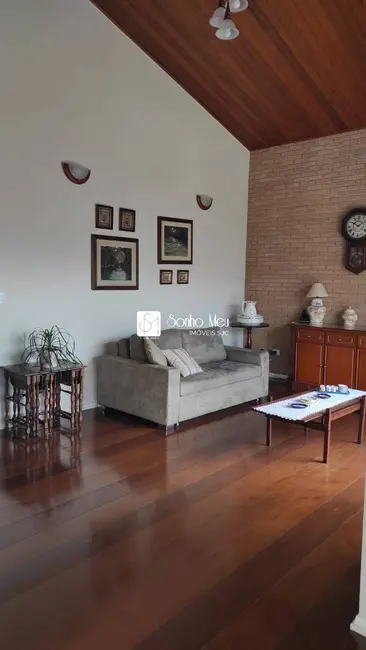 Foto 8 de Casa com 4 quartos à venda, 375m2 em Vila Zezé, Jacarei - SP