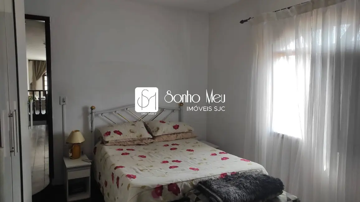 Foto 8 de Casa com 3 quartos à venda, 210m2 em Sao Jose Dos Campos - SP