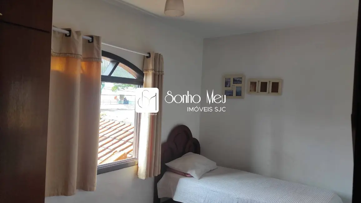 Foto 5 de Casa com 3 quartos à venda, 210m2 em Sao Jose Dos Campos - SP