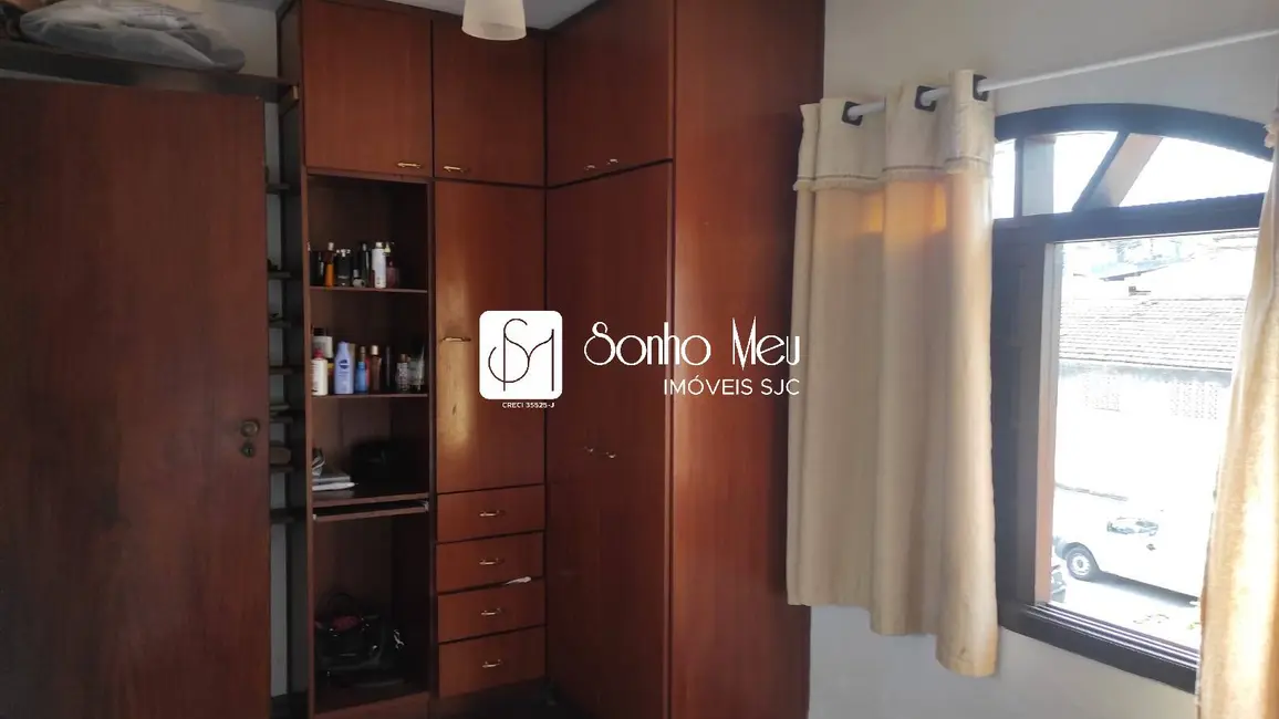 Foto 4 de Casa com 3 quartos à venda, 210m2 em Sao Jose Dos Campos - SP