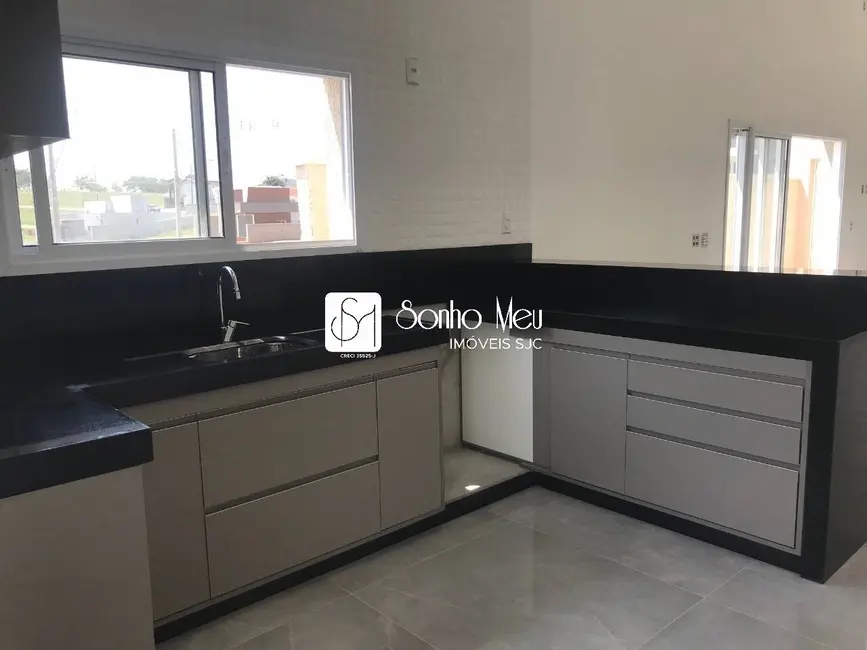 Foto 3 de Casa com 3 quartos à venda, 250m2 em Caçapava Velha, Cacapava - SP