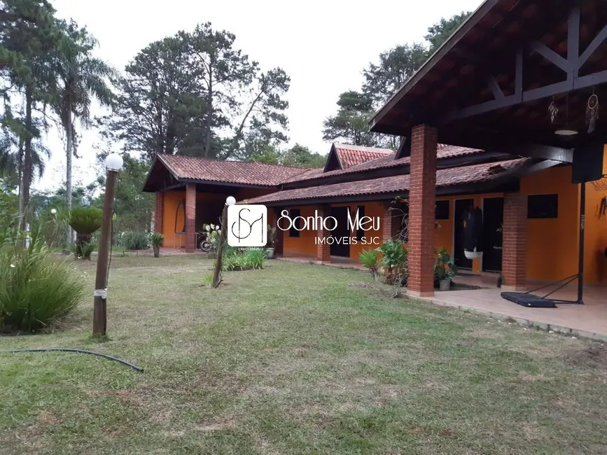 Foto 2 de Chácara com 3 quartos à venda, 5000m2 em Chácara Itamarati, Cacapava - SP
