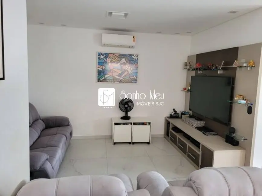 Foto 3 de Casa de Condomínio com 3 quartos à venda, 210m2 em Sao Jose Dos Campos - SP