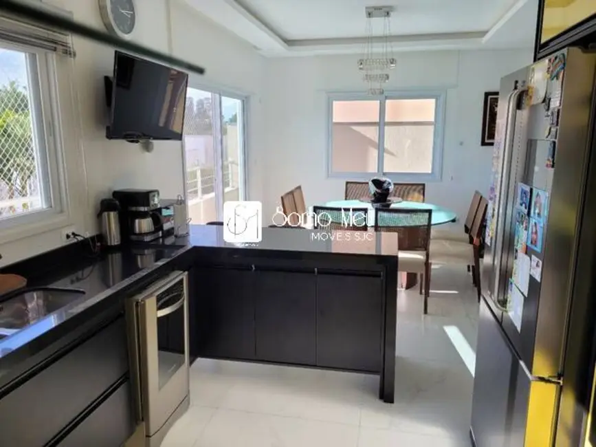 Foto 2 de Casa de Condomínio com 3 quartos à venda, 210m2 em Sao Jose Dos Campos - SP