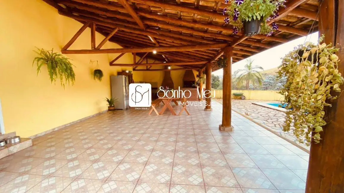 Foto 3 de Chácara com 3 quartos à venda, 190m2 em Centro, Monteiro Lobato - SP