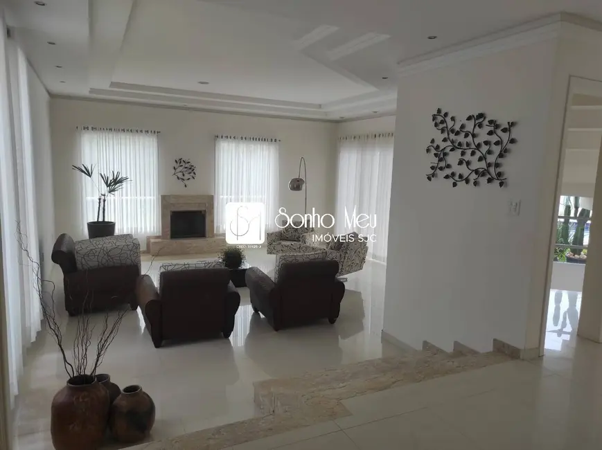 Casa com 6 quartos à venda, 424m2 em Sao Jose Dos Campos - SP - imagem 8 Foto 8 de Casa com 6 quartos à venda, 424m2 em Sao Jose Dos Campos - SP