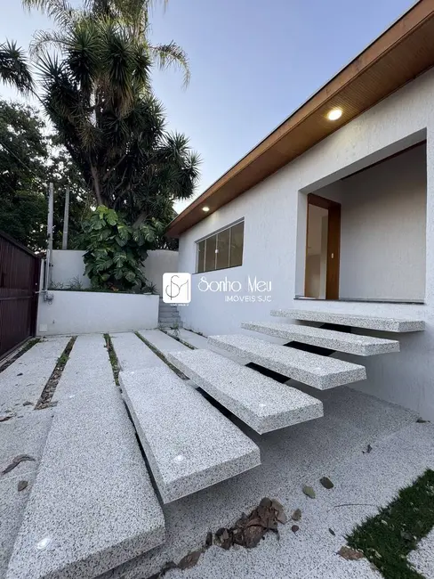 Casa com 4 quartos para alugar, 450m2 em Sao Jose Dos Campos - SP - imagem 2 Foto 2 de Casa com 4 quartos para alugar, 450m2 em Sao Jose Dos Campos - SP