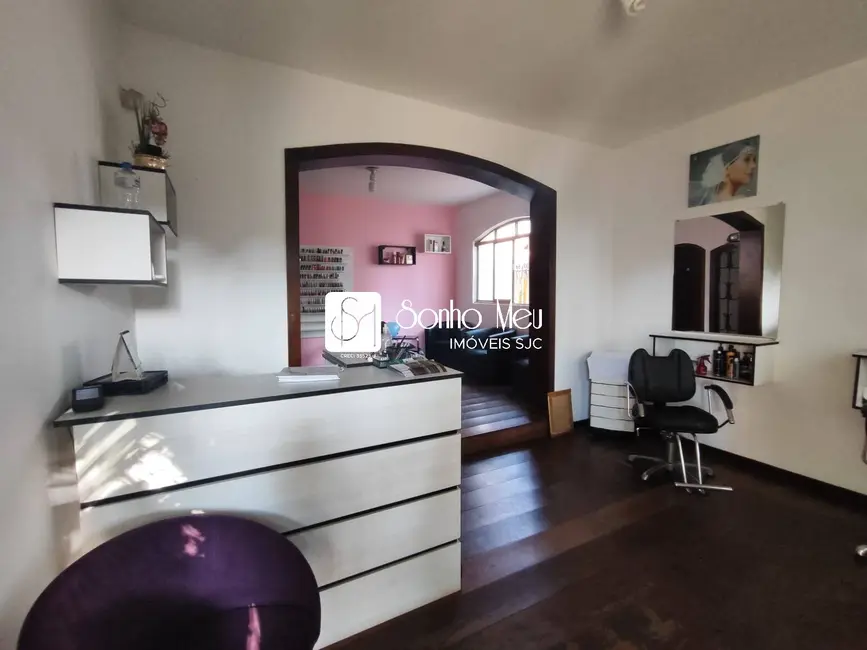 Foto 5 de Casa com 5 quartos à venda, 250m2 em Sao Jose Dos Campos - SP