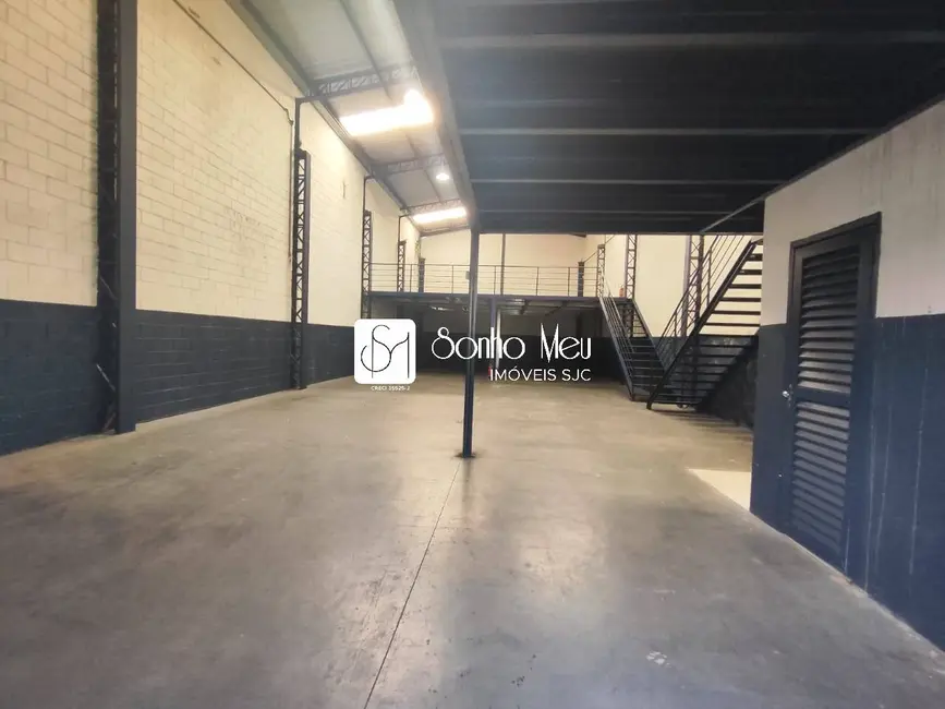 Armazém / Galpão para alugar, 300m2 em Sao Jose Dos Campos - SP - imagem 2 Foto 2 de Armazém / Galpão para alugar, 300m2 em Sao Jose Dos Campos - SP