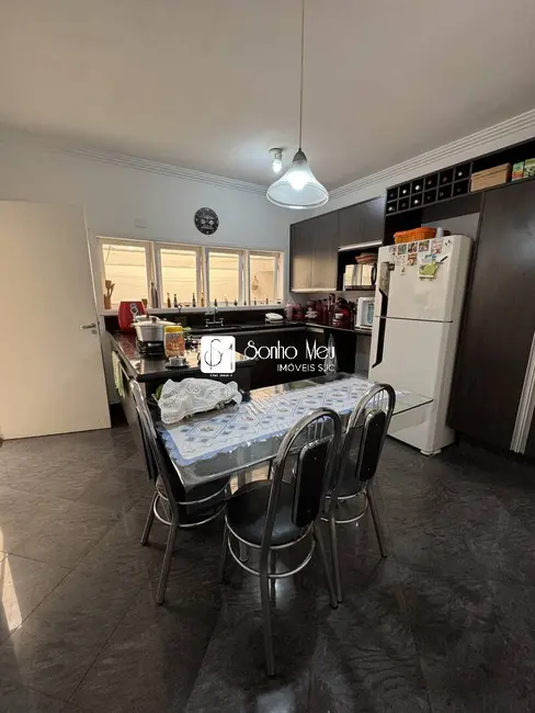 Foto 6 de Casa de Condomínio com 6 quartos à venda, 330m2 em Sao Jose Dos Campos - SP