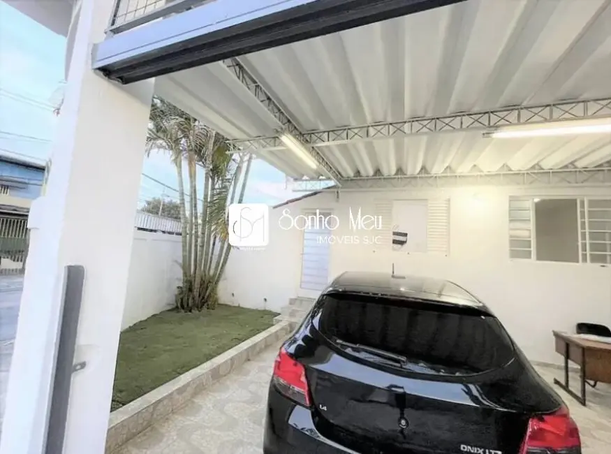 Foto 6 de Casa com 3 quartos à venda, 200m2 em Sao Jose Dos Campos - SP