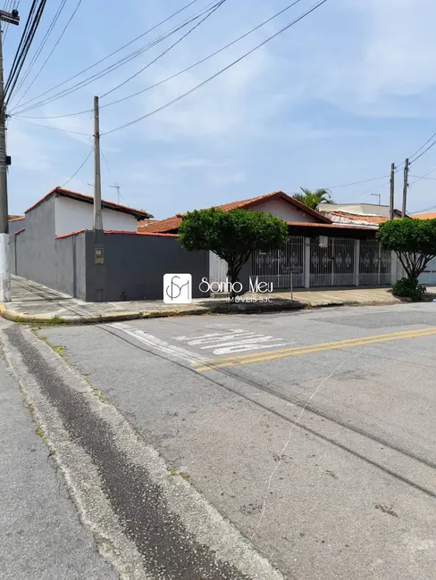 Foto 3 de Casa com 3 quartos à venda, 300m2 em Jardim Santa Maria, Jacarei - SP