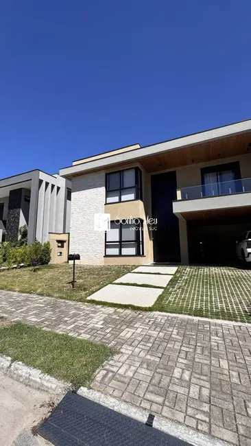 Casa de Condomínio com 5 quartos à venda e para alugar, 450m2 em Sao Jose Dos Campos - SP - imagem 1 Foto 1 de Casa de Condomínio com 5 quartos à venda e para alugar, 450m2 em Sao Jose Dos Campos - SP