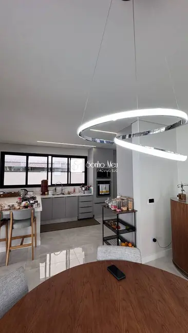 Casa de Condomínio com 5 quartos à venda e para alugar, 450m2 em Sao Jose Dos Campos - SP - imagem 9 Foto 9 de Casa de Condomínio com 5 quartos à venda e para alugar, 450m2 em Sao Jose Dos Campos - SP