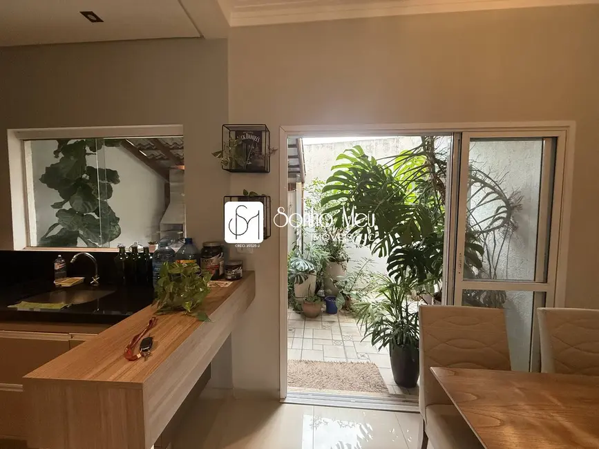 Foto 9 de Casa com 3 quartos à venda, 143m2 em Sao Jose Dos Campos - SP