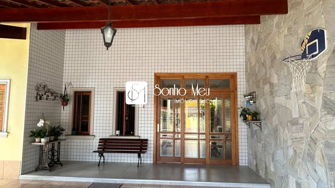 Casa com 3 quartos à venda, 263m2 em Sao Jose Dos Campos - SP - imagem 5 Foto 5 de Casa com 3 quartos à venda, 263m2 em Sao Jose Dos Campos - SP