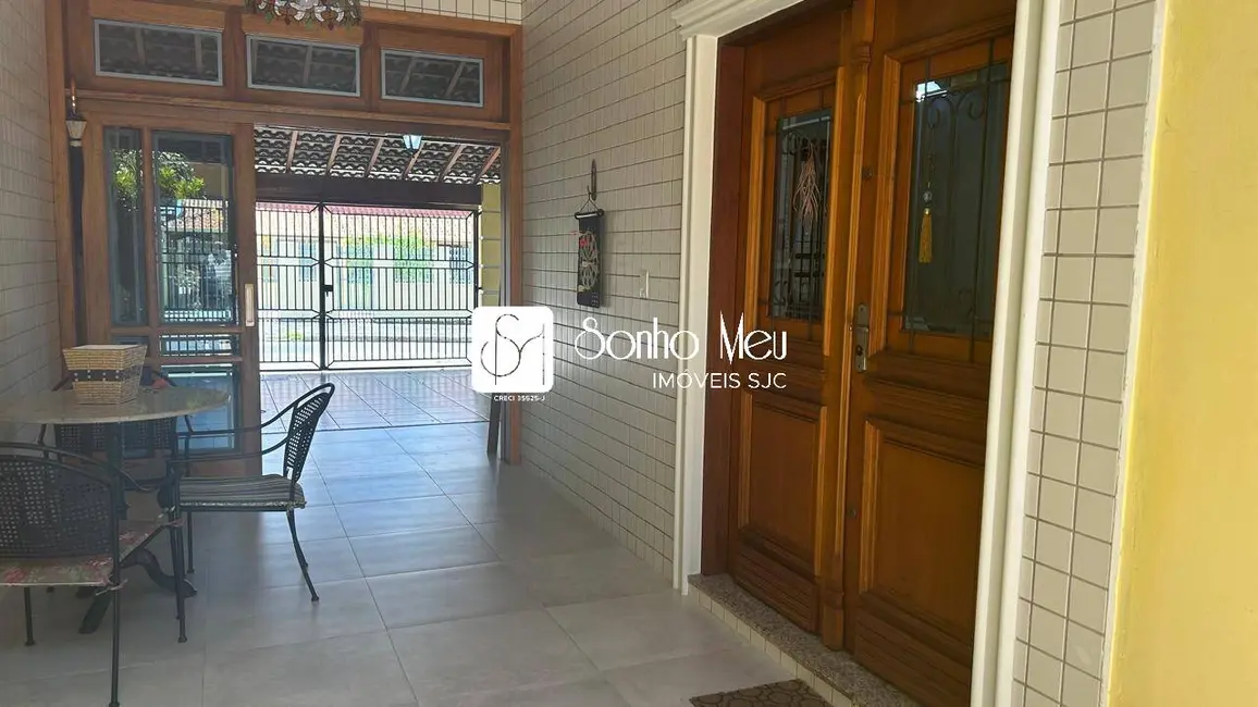 Casa com 3 quartos à venda, 263m2 em Sao Jose Dos Campos - SP - imagem 9 Foto 9 de Casa com 3 quartos à venda, 263m2 em Sao Jose Dos Campos - SP