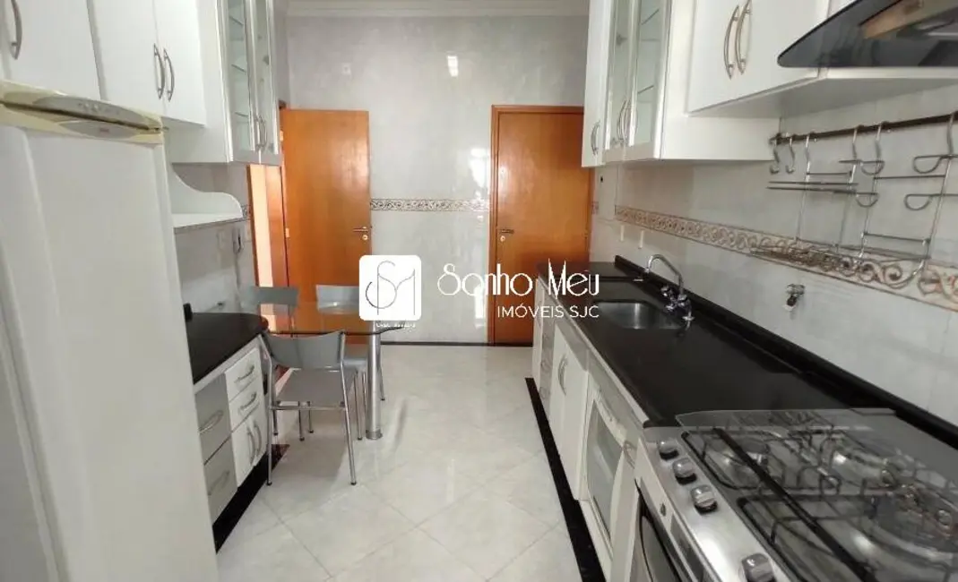 Cobertura com 4 quartos à venda e para alugar, 262m2 em Sao Jose Dos Campos - SP - imagem 8 Foto 8 de Cobertura com 4 quartos à venda e para alugar, 262m2 em Sao Jose Dos Campos - SP