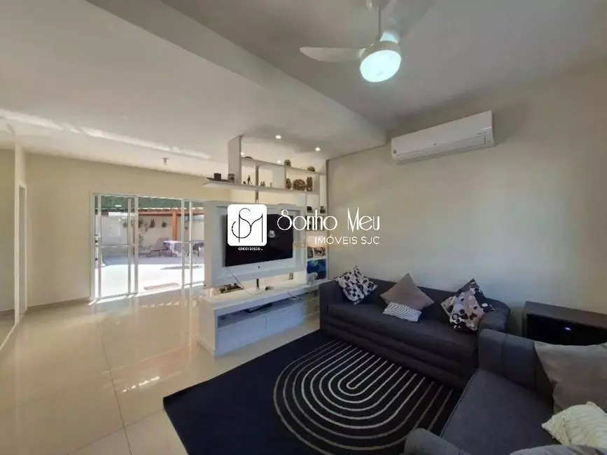 Casa com 3 quartos à venda, 350m2 em Sao Jose Dos Campos - SP - imagem 5 Foto 5 de Casa com 3 quartos à venda, 350m2 em Sao Jose Dos Campos - SP