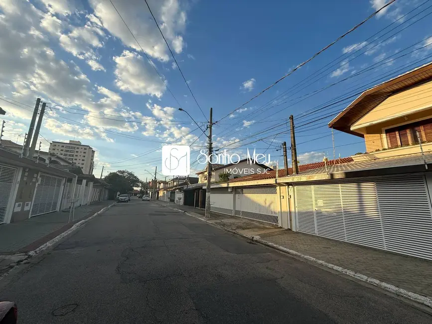Foto 3 de Casa com 3 quartos para alugar, 155m2 em Sao Jose Dos Campos - SP