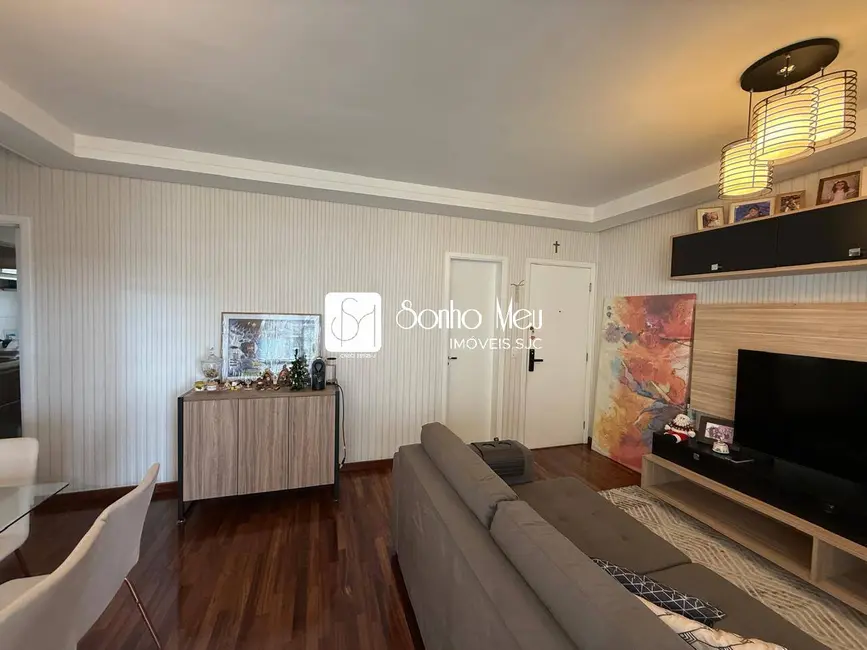 Foto 4 de Apartamento com 3 quartos para alugar, 124m2 em Sao Jose Dos Campos - SP