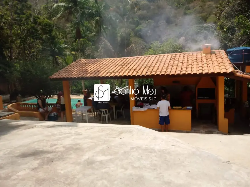 Foto 2 de Chácara com 3 quartos à venda, 210m2 em Sao Jose Dos Campos - SP