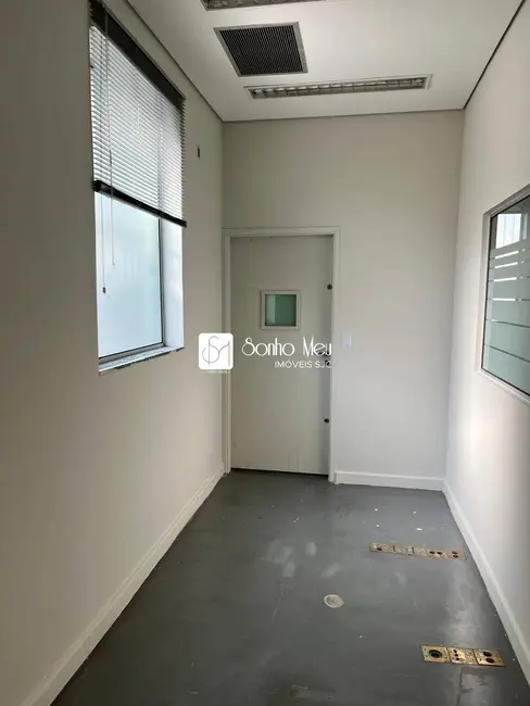 Sala Comercial para alugar, 600m2 em Sao Jose Dos Campos - SP - imagem 8 Foto 8 de Sala Comercial para alugar, 600m2 em Sao Jose Dos Campos - SP