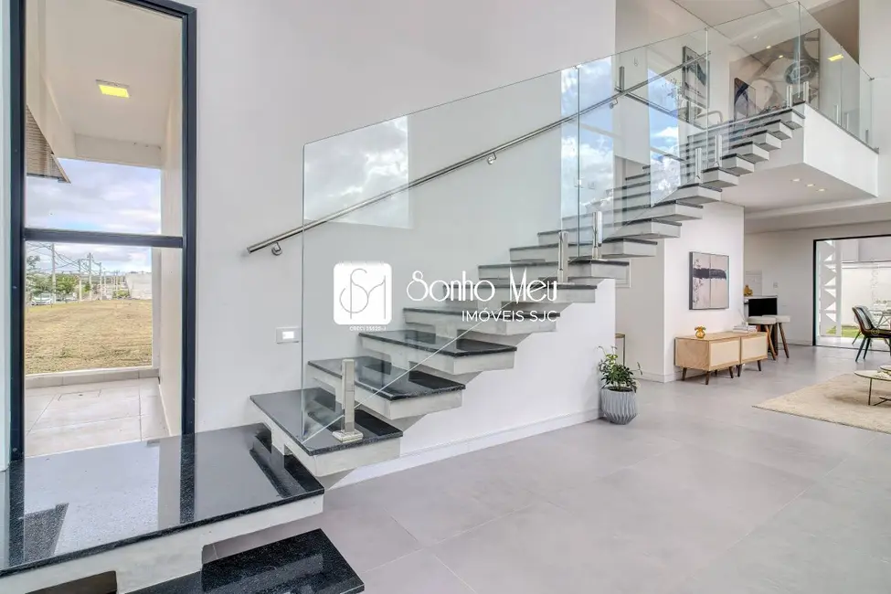 Foto 4 de Sobrado com 3 quartos à venda, 250m2 em Sao Jose Dos Campos - SP