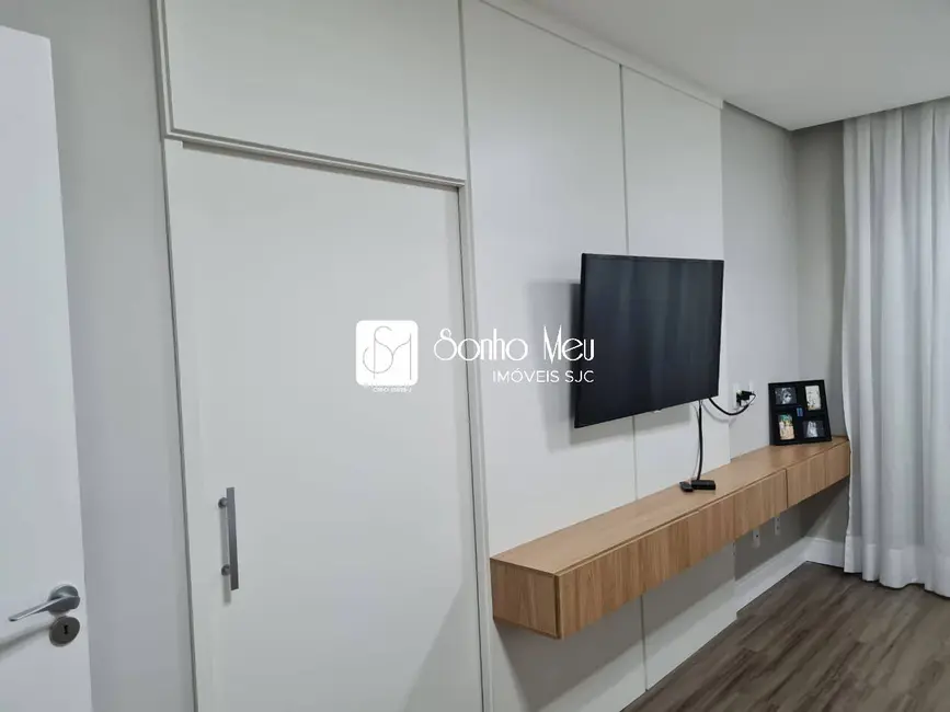 Foto 8 de Sobrado com 4 quartos à venda, 250m2 em Parque Residencial Maria Elmira, Cacapava - SP