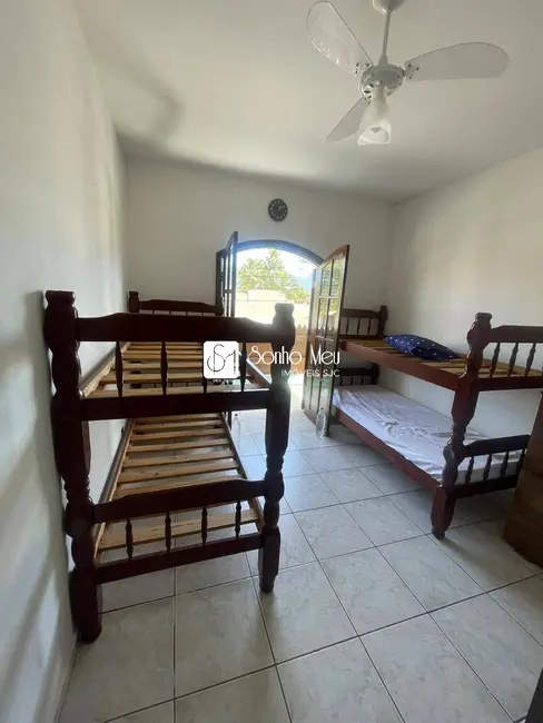 Foto 4 de Casa com 3 quartos à venda em Centro, Caraguatatuba - SP