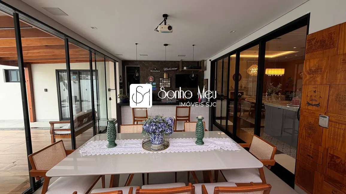 Casa com 3 quartos à venda, 601m2 em Sao Jose Dos Campos - SP - imagem 9 Foto 9 de Casa com 3 quartos à venda, 601m2 em Sao Jose Dos Campos - SP