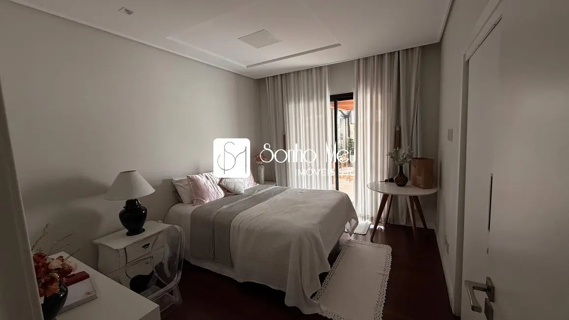 Casa com 3 quartos à venda, 601m2 em Sao Jose Dos Campos - SP - imagem 6 Foto 6 de Casa com 3 quartos à venda, 601m2 em Sao Jose Dos Campos - SP