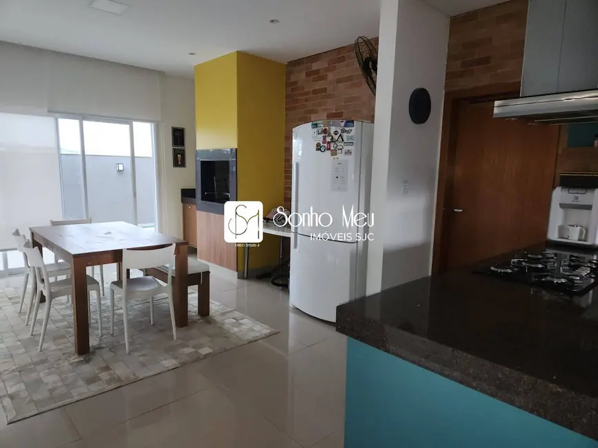 Casa de Condomínio com 3 quartos à venda, 248m2 em Sao Jose Dos Campos - SP - imagem 2 Foto 2 de Casa de Condomínio com 3 quartos à venda, 248m2 em Sao Jose Dos Campos - SP