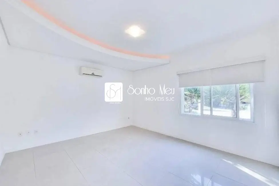 Casa com 5 quartos à venda e para alugar, 480m2 em Sao Jose Dos Campos - SP - imagem 9 Foto 9 de Casa com 5 quartos à venda e para alugar, 480m2 em Sao Jose Dos Campos - SP