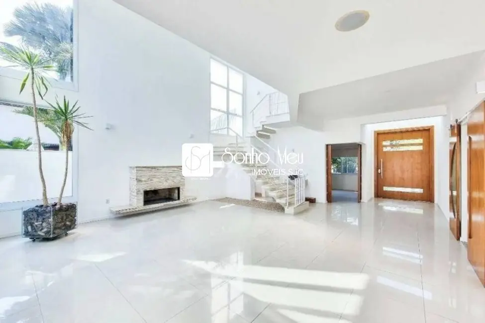 Casa com 5 quartos à venda e para alugar, 480m2 em Sao Jose Dos Campos - SP - imagem 4 Foto 4 de Casa com 5 quartos à venda e para alugar, 480m2 em Sao Jose Dos Campos - SP